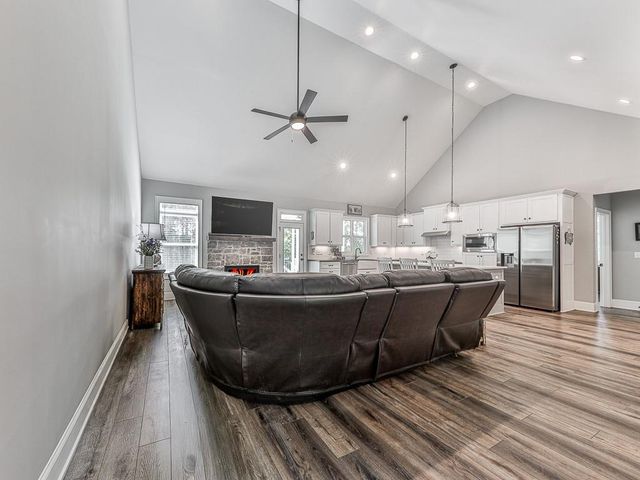 17 Wendover Drive, Cartersville, GA 30120