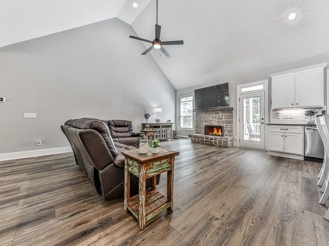 17 Wendover Drive, Cartersville, GA 30120