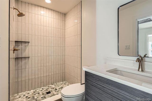 22 Rangeview Drive, Wheat Ridge, CO 80215