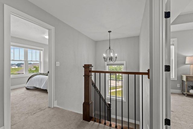 5644 N SUMMERLAND DRIVE, Appleton, WI 54913