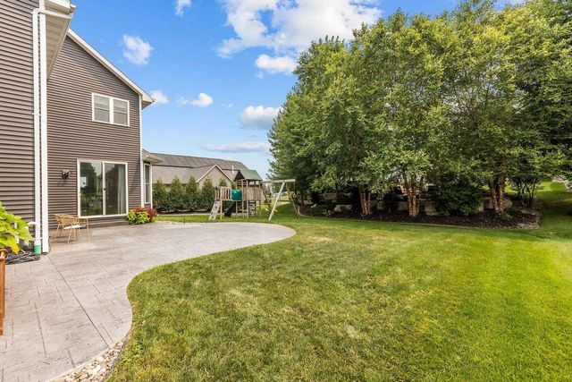 5644 N SUMMERLAND DRIVE, Appleton, WI 54913