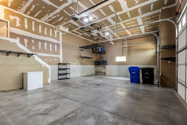 5644 N SUMMERLAND DRIVE, Appleton, WI 54913