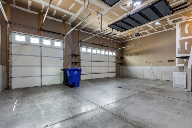 5644 N SUMMERLAND DRIVE, Appleton, WI 54913
