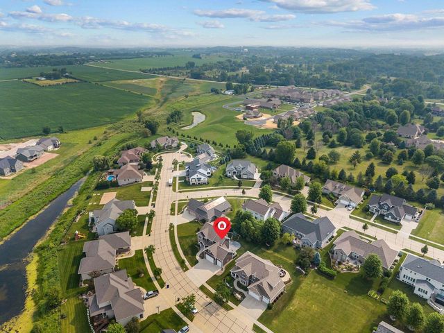 5644 N SUMMERLAND DRIVE, Appleton, WI 54913