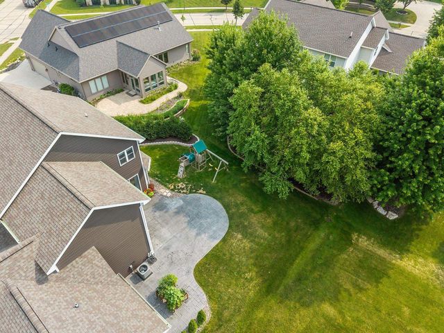 5644 N SUMMERLAND DRIVE, Appleton, WI 54913