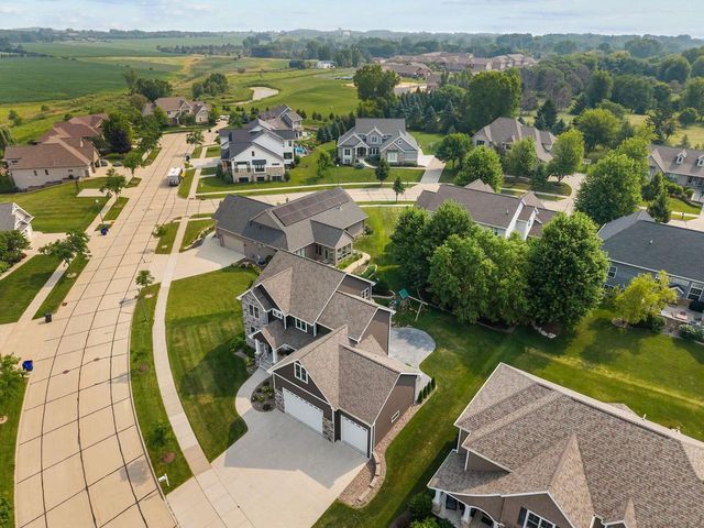 5644 N SUMMERLAND DRIVE, Appleton, WI 54913