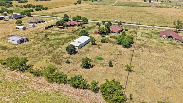 6691 W Hawkeye Road, Krum, TX 76249
