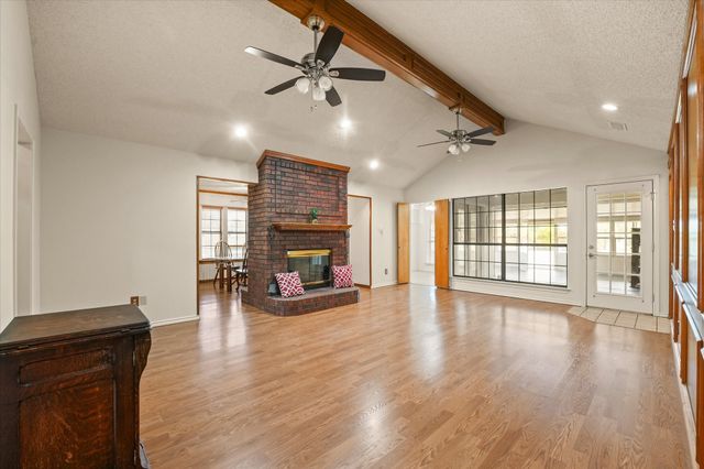 6691 W Hawkeye Road, Krum, TX 76249