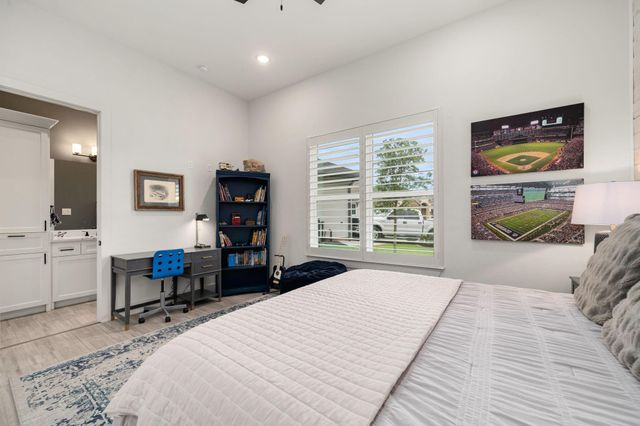 3206 Whispering Pecans Drive, Fulshear, TX 77441