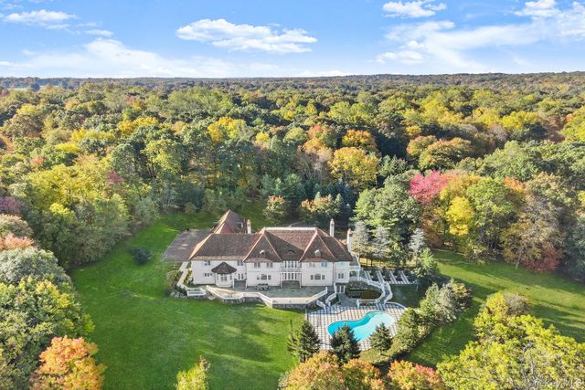 4 Cowdray Park Drive, Armonk, NY 10504