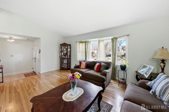 12 Boxwood Road, Piscataway, NJ 08854