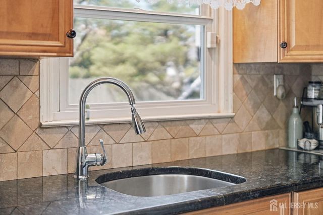 12 Boxwood Road, Piscataway, NJ 08854