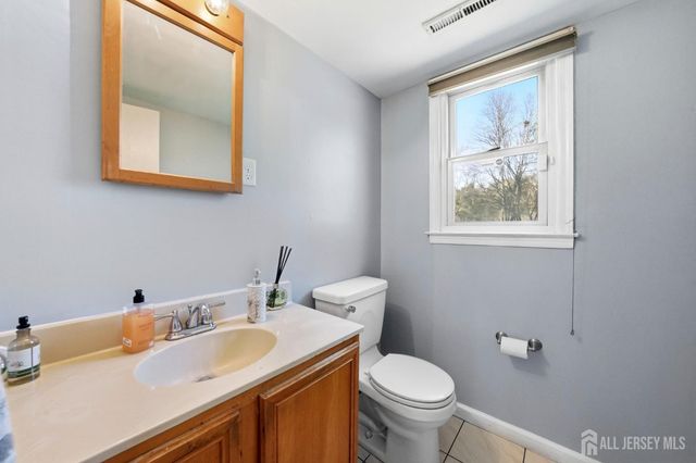 12 Boxwood Road, Piscataway, NJ 08854