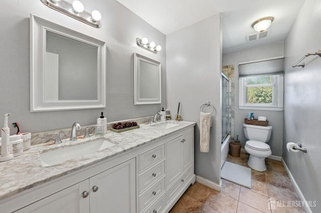 12 Boxwood Road, Piscataway, NJ 08854