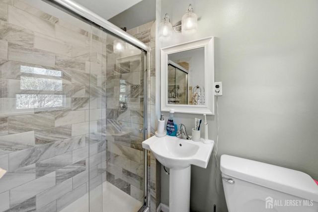 12 Boxwood Road, Piscataway, NJ 08854