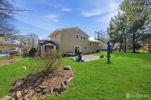 12 Boxwood Road, Piscataway, NJ 08854