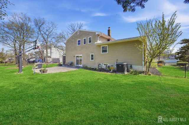 12 Boxwood Road, Piscataway, NJ 08854