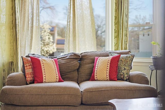 12 Boxwood Road, Piscataway, NJ 08854