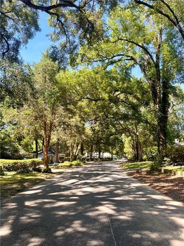 324 Border Drive W, Mobile, AL 36608