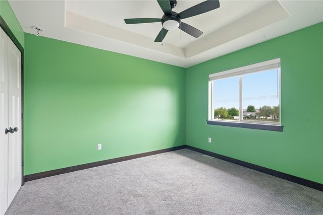 903 Carl Court, Solon, IA 52333