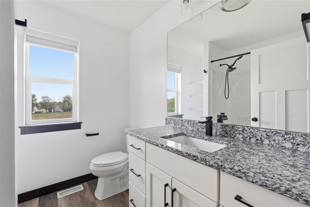 903 Carl Court, Solon, IA 52333