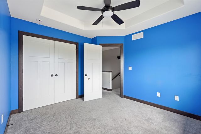 903 Carl Court, Solon, IA 52333