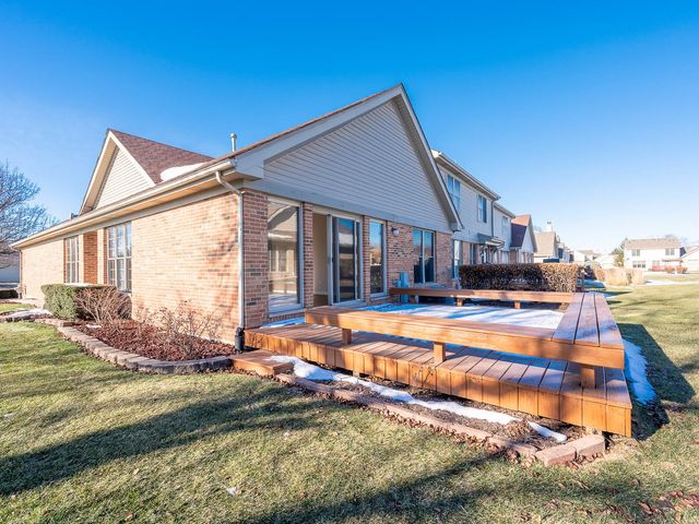 37 Corinth Drive 37, Tinley Park, IL 60477