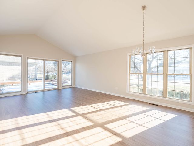 37 Corinth Drive 37, Tinley Park, IL 60477