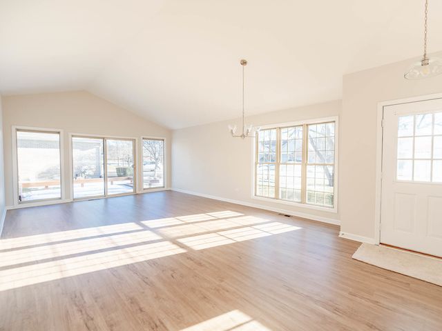 37 Corinth Drive 37, Tinley Park, IL 60477