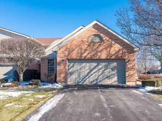 37 Corinth Drive 37, Tinley Park, IL 60477
