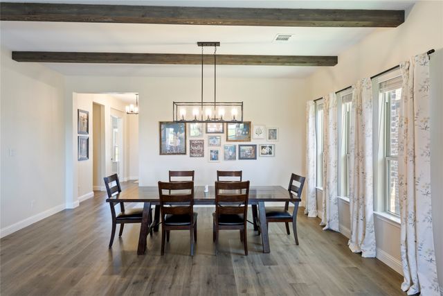 1073 Fleetwood Drive, Justin, TX 76247