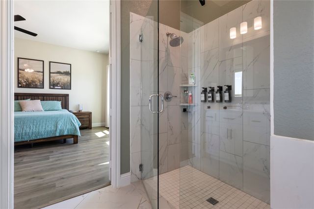 1073 Fleetwood Drive, Justin, TX 76247