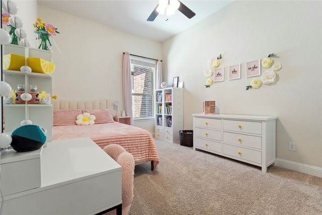 1073 Fleetwood Drive, Justin, TX 76247