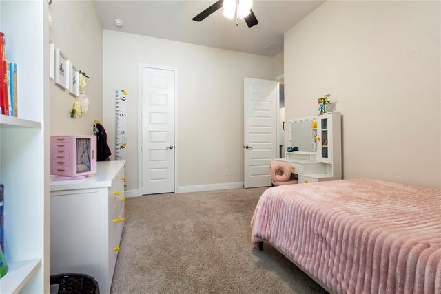 1073 Fleetwood Drive, Justin, TX 76247