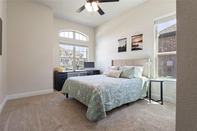 1073 Fleetwood Drive, Justin, TX 76247
