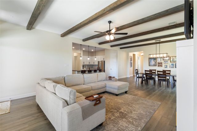 1073 Fleetwood Drive, Justin, TX 76247