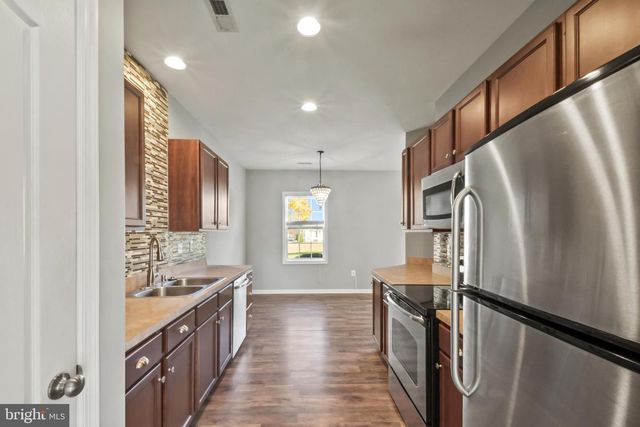 17320 LIBRARY BLVD, Ruther Glen, VA 22546