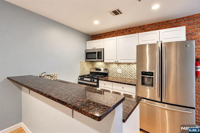 416 63rd Street 1C, West New York, NJ 07093