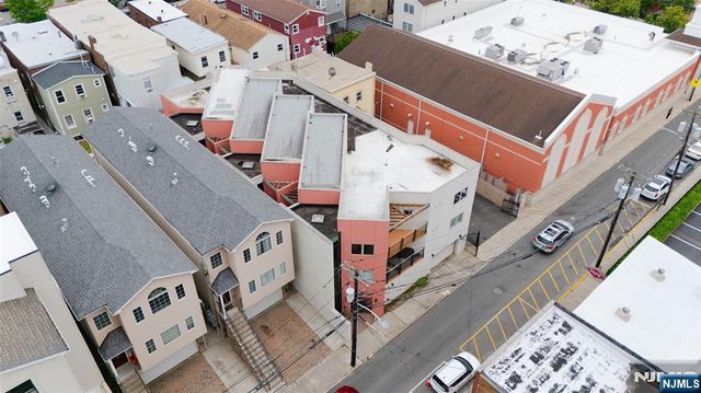 416 63rd Street 1C, West New York, NJ 07093