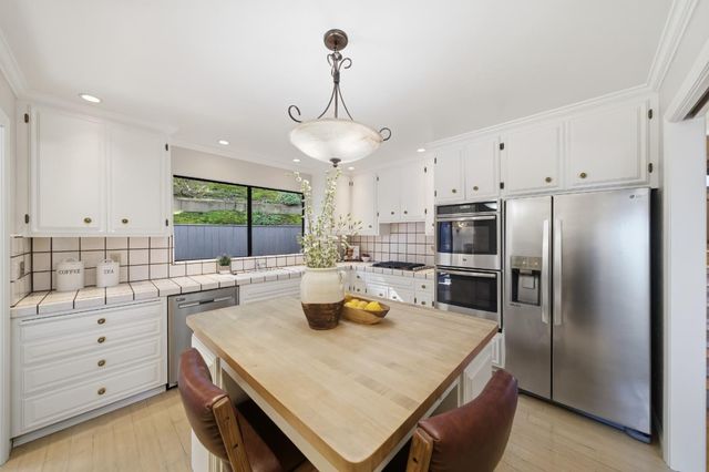 3181 Brittan Avenue, San Carlos, CA 94070