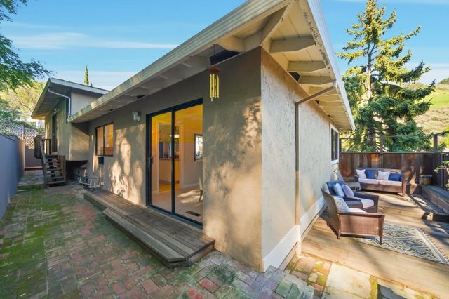 3181 Brittan Avenue, San Carlos, CA 94070