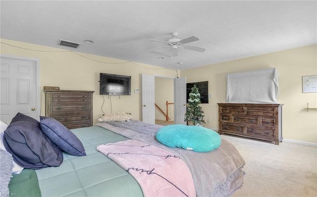 22 Welcome WAY, Hampton, VA 23666