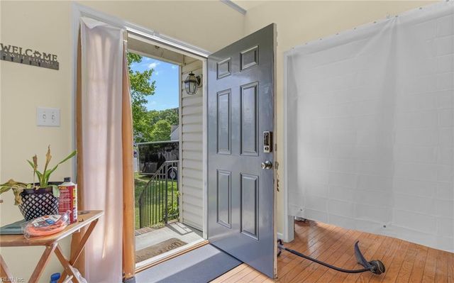 22 Welcome WAY, Hampton, VA 23666