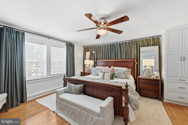 104 TREATY ELM LN, Haddonfield, NJ 08033