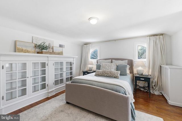 104 TREATY ELM LN, Haddonfield, NJ 08033