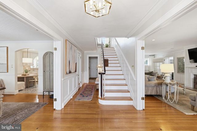 104 TREATY ELM LN, Haddonfield, NJ 08033