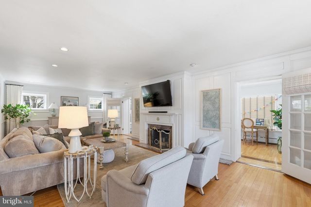 104 TREATY ELM LN, Haddonfield, NJ 08033