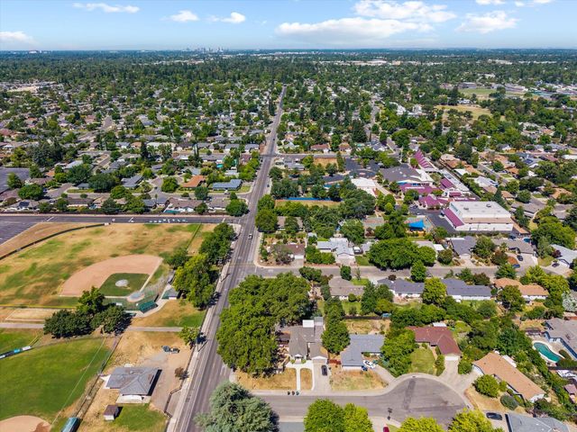 2101 Bircher Way, Carmichael, CA 95608
