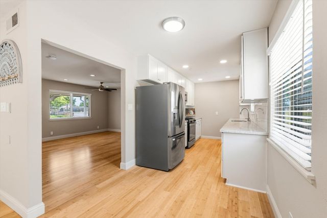 2101 Bircher Way, Carmichael, CA 95608
