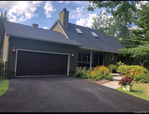 1 Rapp Hill Road, New Paltz, NY 12561